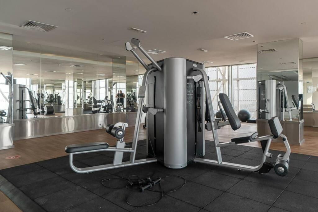 Stonetree - Spacious - The Matrix Apartment *