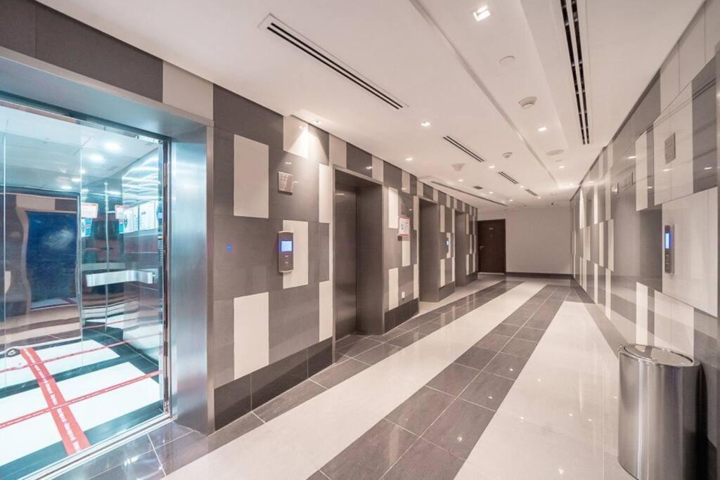 Stonetree - Spacious - The Matrix Apartment Dubai